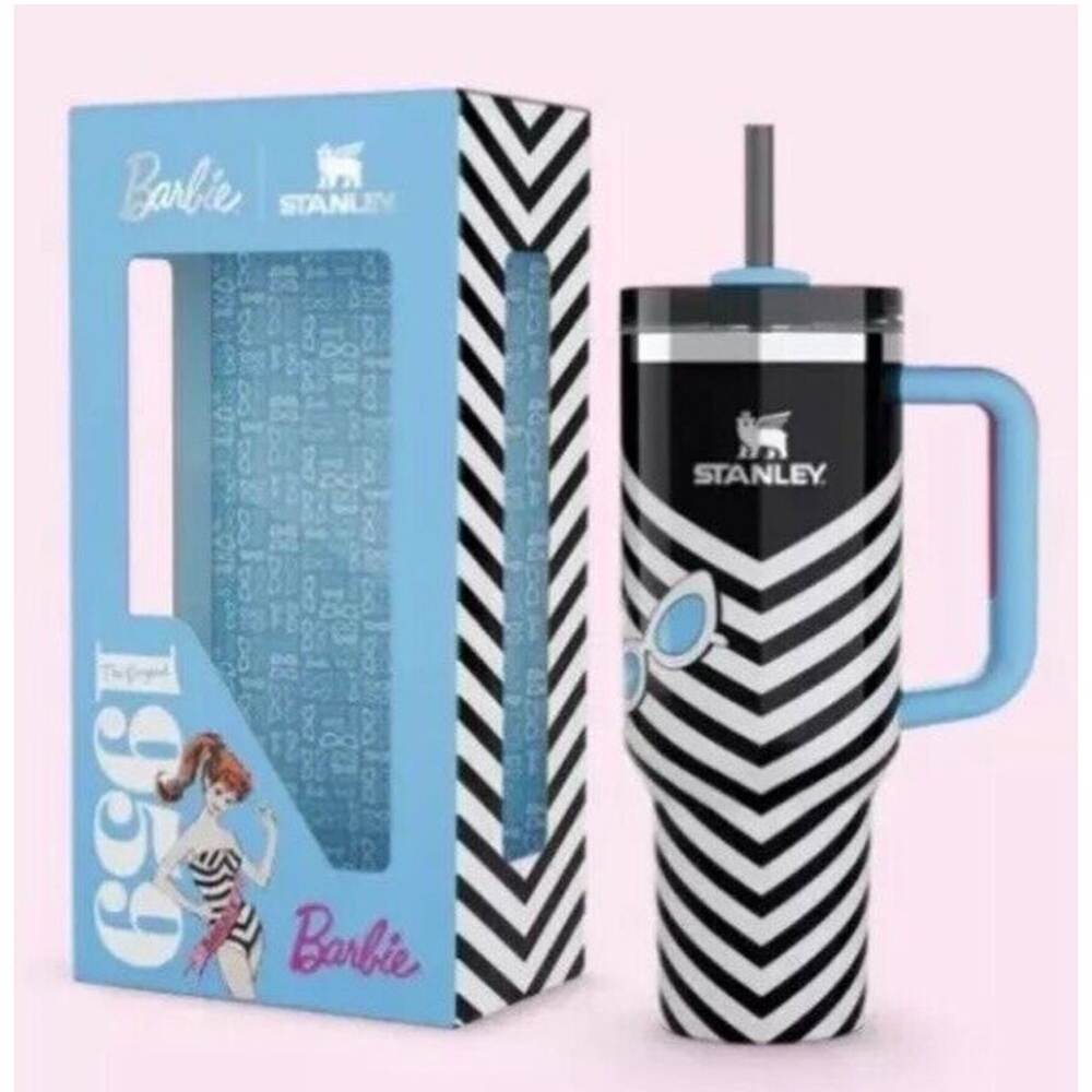 Stanley x Barbie Legends‎ Flowstate Quencher 40oz Tumbler (1959 Original)